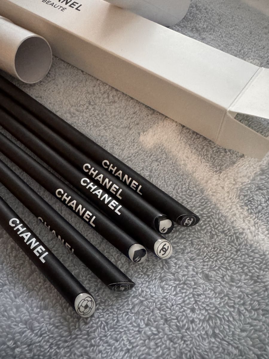 Matite, matite colorate & gessi: Chanel 6 crayons à dessins – Nuovo e nell'imballaggio originale da Genève venduto da Allisgood 5