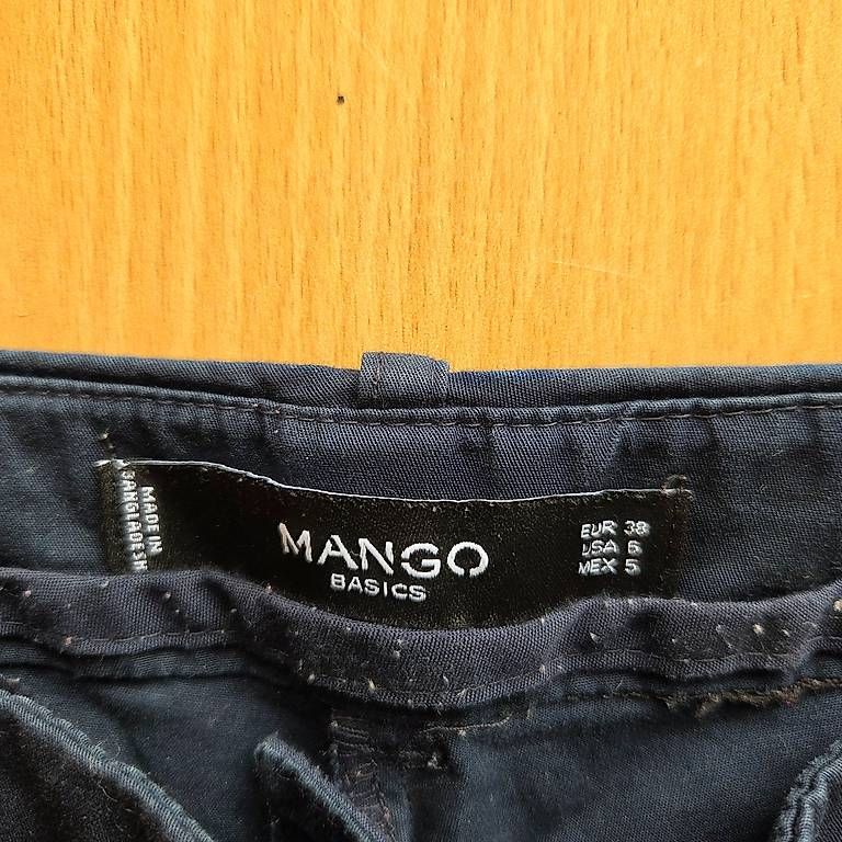 Pantalons: Pantalon bleu 7/8 Mango T.38 – D'occasion à Bassecourt par l.carnal