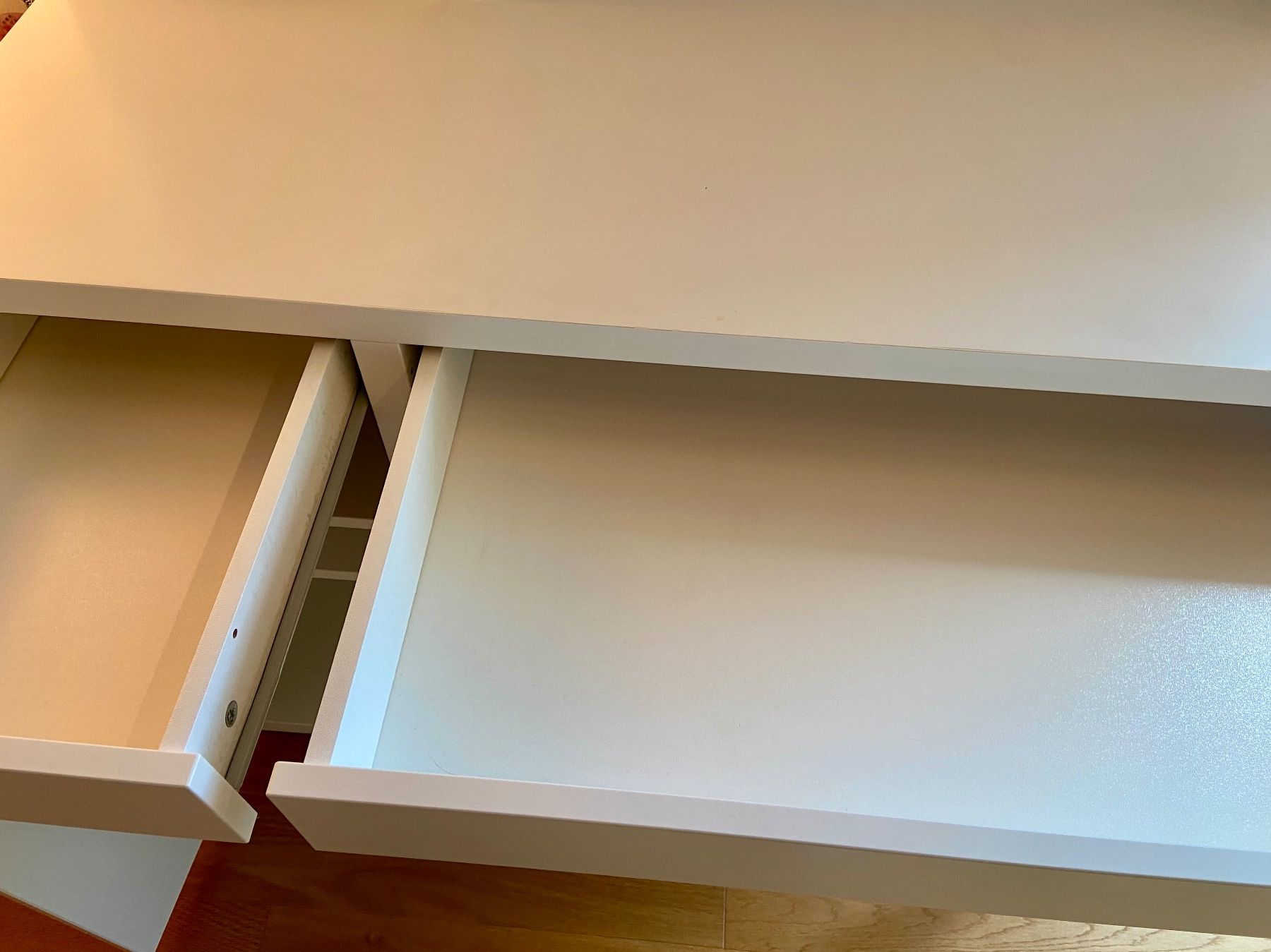 Ikea Scrivanie: Schreibtisch Micke IKEA – Usato da Gündisau venduto da Glueckspilzli 2