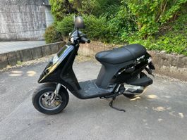 Piaggio Typhoon 125cc Roller — sofort einsatzbereit!