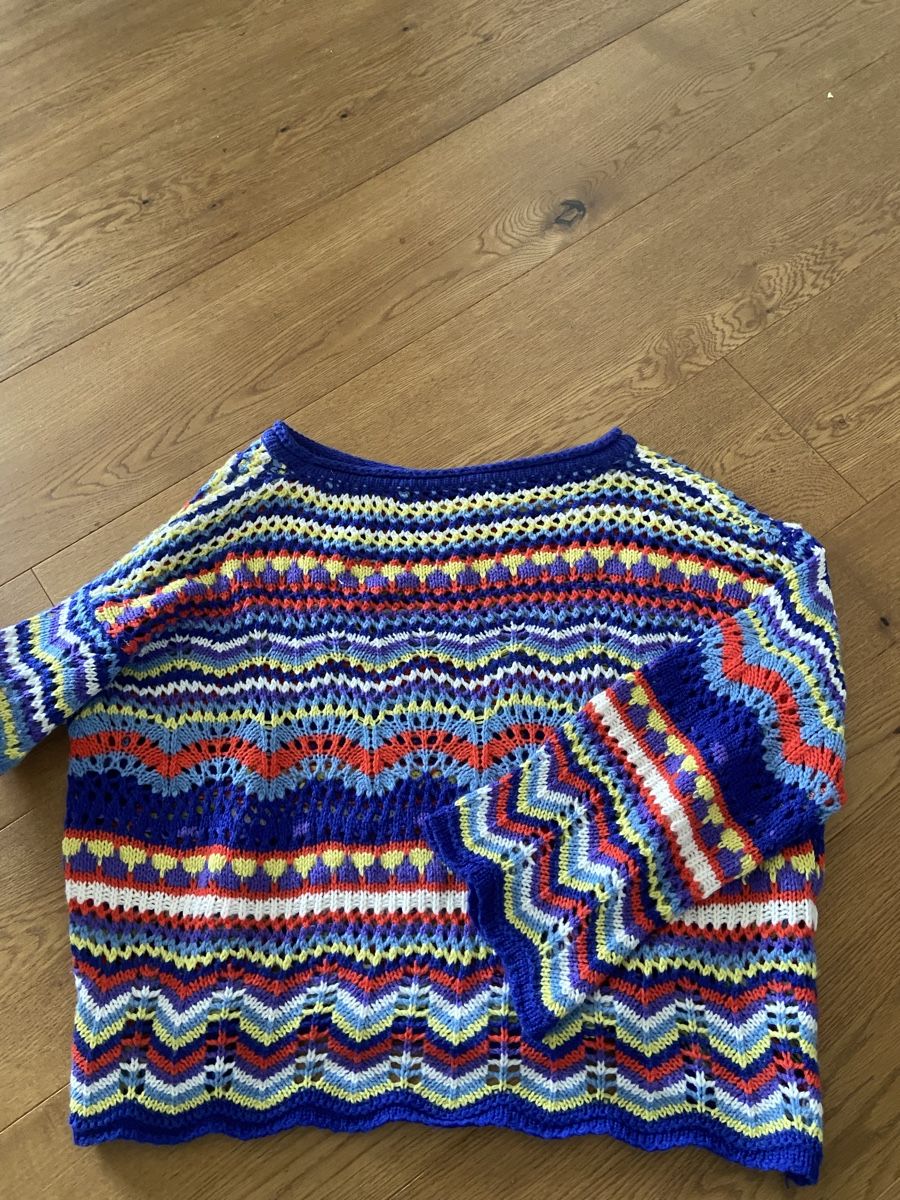 Pulls & Sweat-shirts: Funky sweater – Neuf (Voir description) à Walchwil par ann_ckz6 1