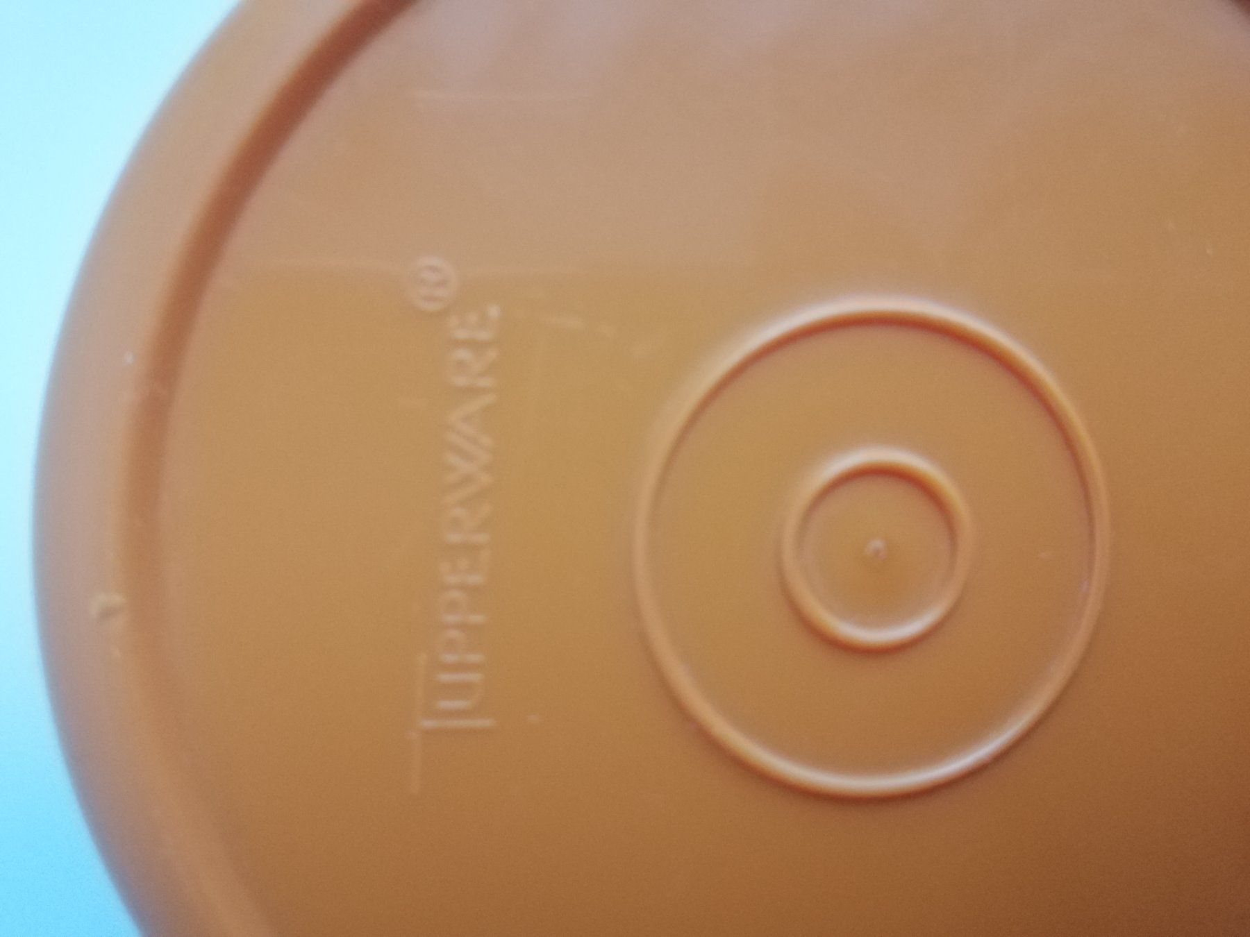 Tupperware Contenitori & Simili: Massbecher Tupperware, orange, 70er vintage – Usato da Villmergen venduto da MONCHHICHI 6