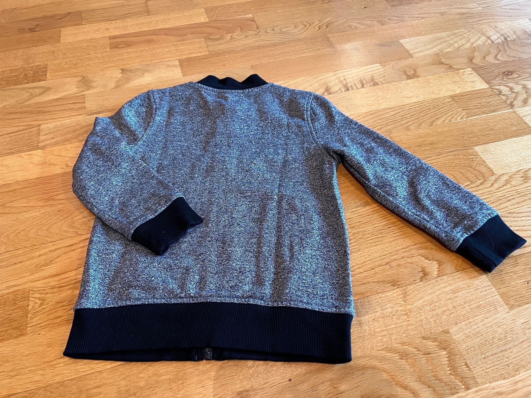 Giacche & Cappotti: Strickjacke Gr. 116 – Usato da Wallisellen venduto da Kaktus8304 1
