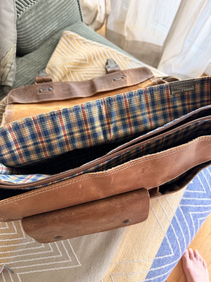 Aunts & Uncles Taschen: Leder Tasche von aunts & uncles aus Echtleder – Gebraucht aus Sursee von ste_zr96 8