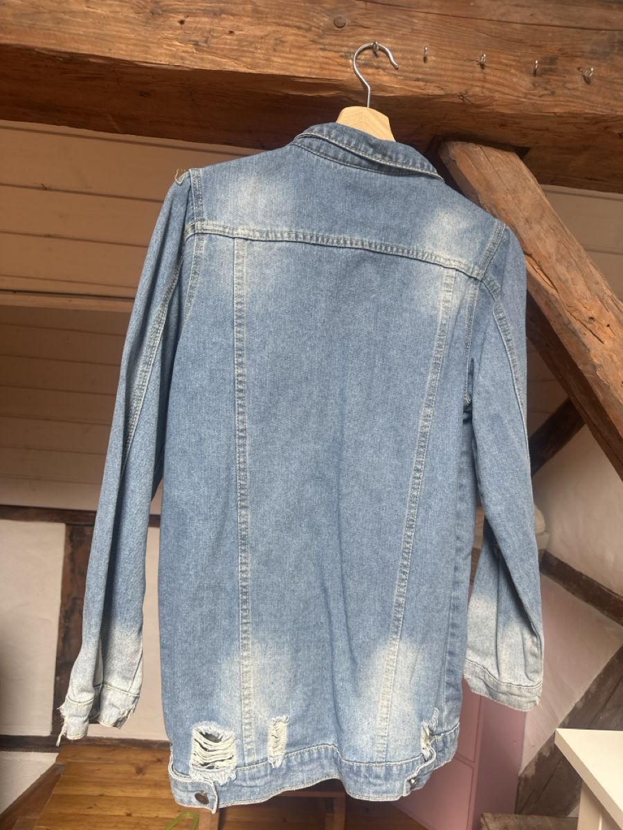 Giacche: Coole Jeansjacke im Used-Look – Usato da Trimmis venduto da vai_9qzr 1