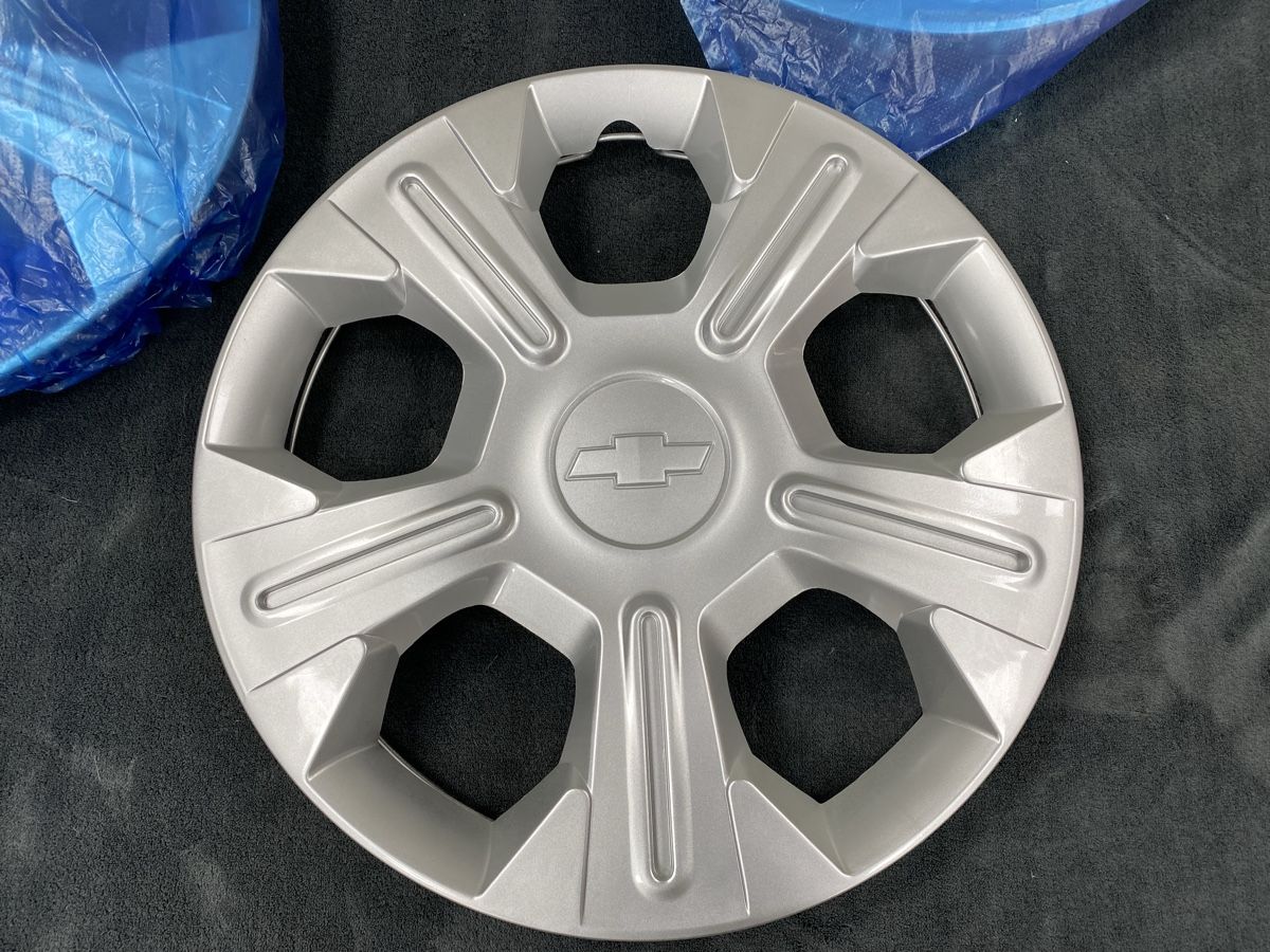 Chevrolet Tutti pezzi di ricambio auto: Neue Original Radkappe von Chevrolet Matiz oder Spark – Nuovo e nell'imballaggio originale da Hägglingen venduto da Karin0802 1