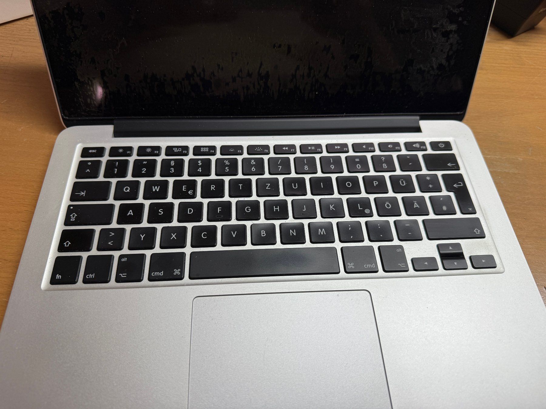 Apple Notebook: MacBook Pro Retina 13 inch Early 2015 – Usato da Au SG venduto da bah_6f5w 5