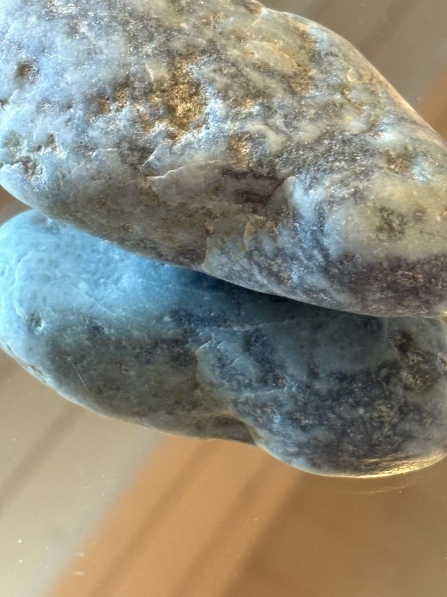 Mineralien & Heilsteine: Naturstein/ Rhon/ Schweiz  – Gebraucht aus Murten von Tzaugg