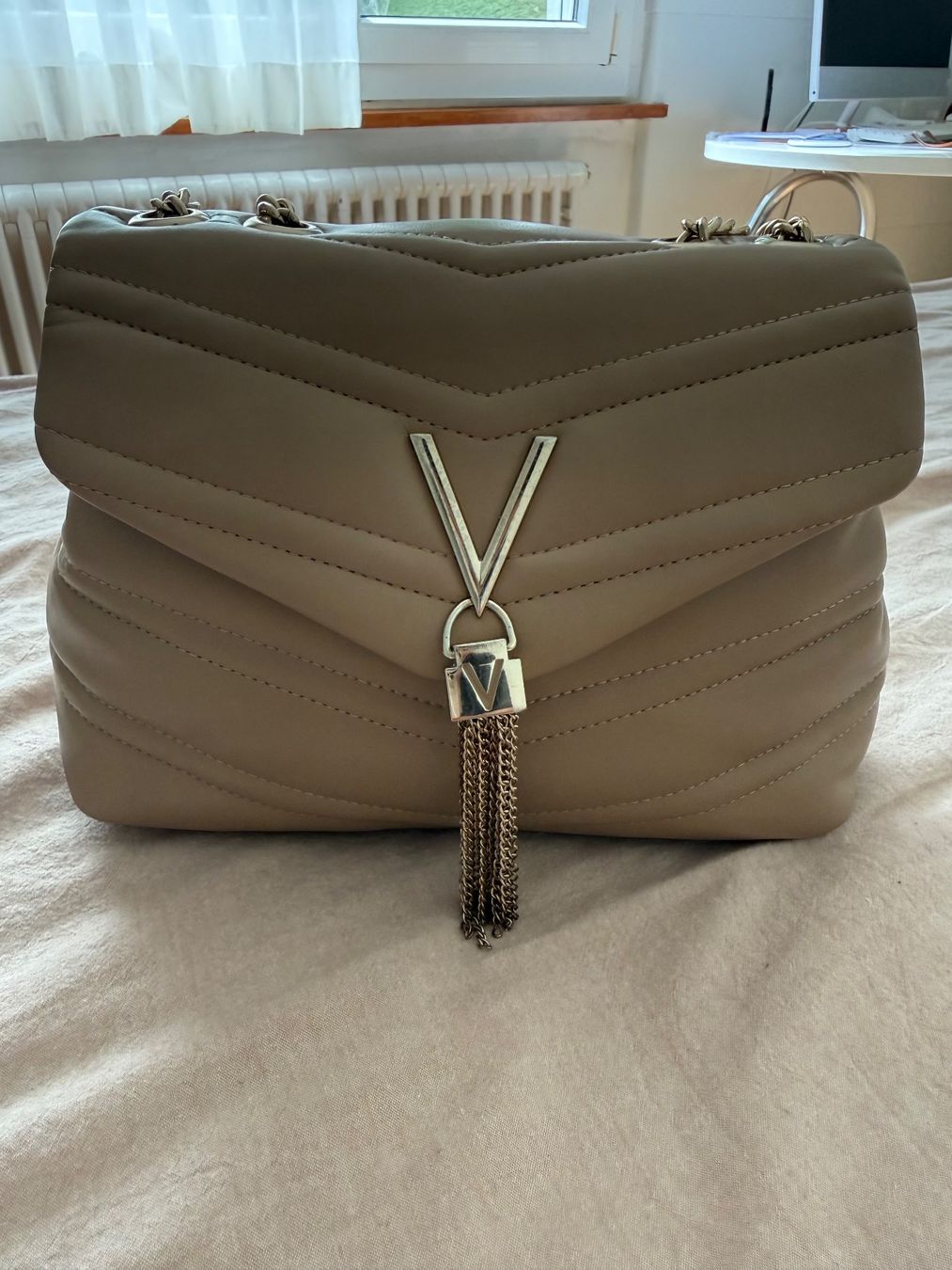 Valentino Taschen für Damen: Umhängetasche - Mario Valentino – Gebraucht aus luzern von Zazari