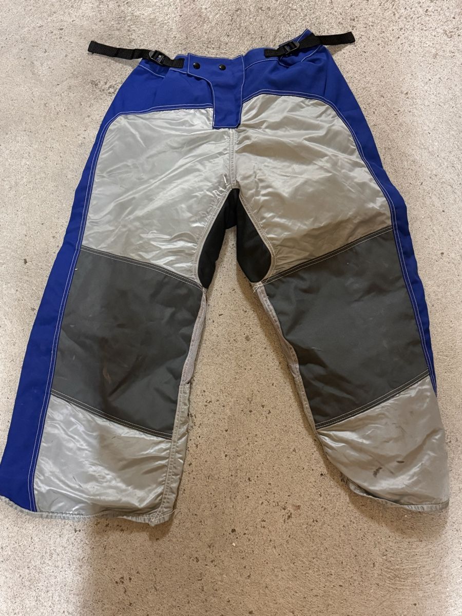 Hosen: Pantalon hyper taille S/M en bon état – Gebraucht aus La Chaux-de-Fonds von Sabinchenn 1