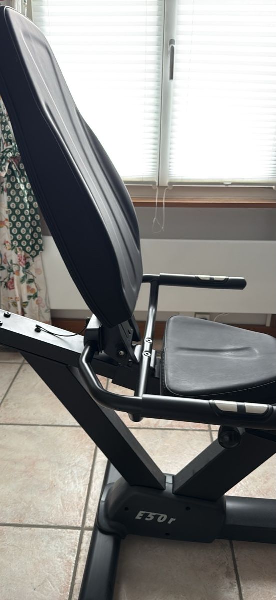 Tunturi Hometrainer: Liegerad Tunuri E50 R Performance  – Usato da Schaffhausen venduto da Ibag 2