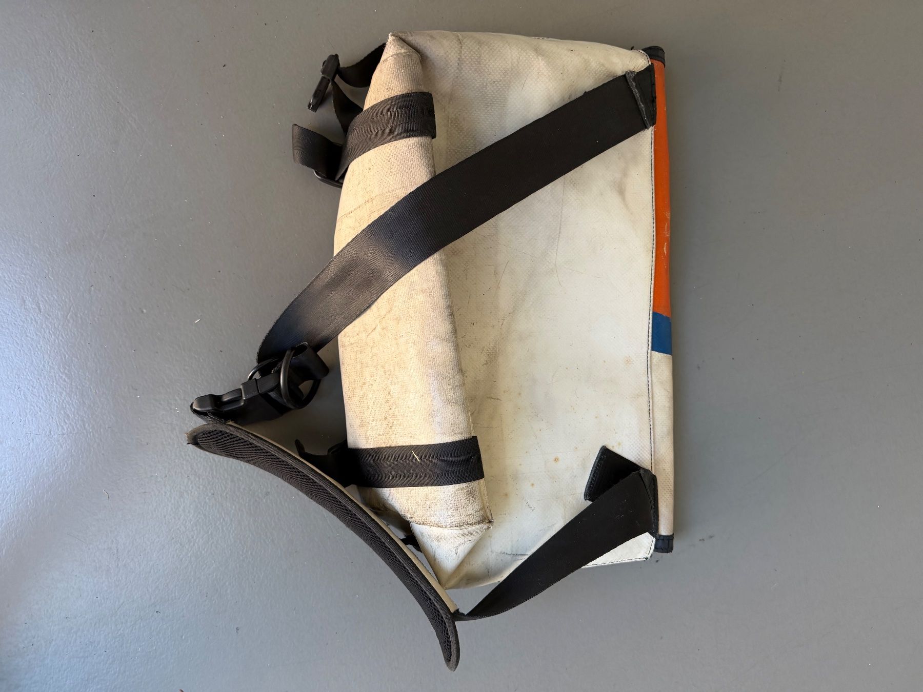 Freitag Taschen: Freitag Tasche – Gebraucht aus Zürich von kirschbluete01 5