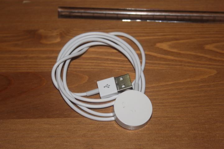 Accessori per Smartwatch: Gebraucht  Apple watch Weiss  Lade kabel – Nuovo (secondo la descrizione) da Kirchdorf AG venduto da Lionstein 1