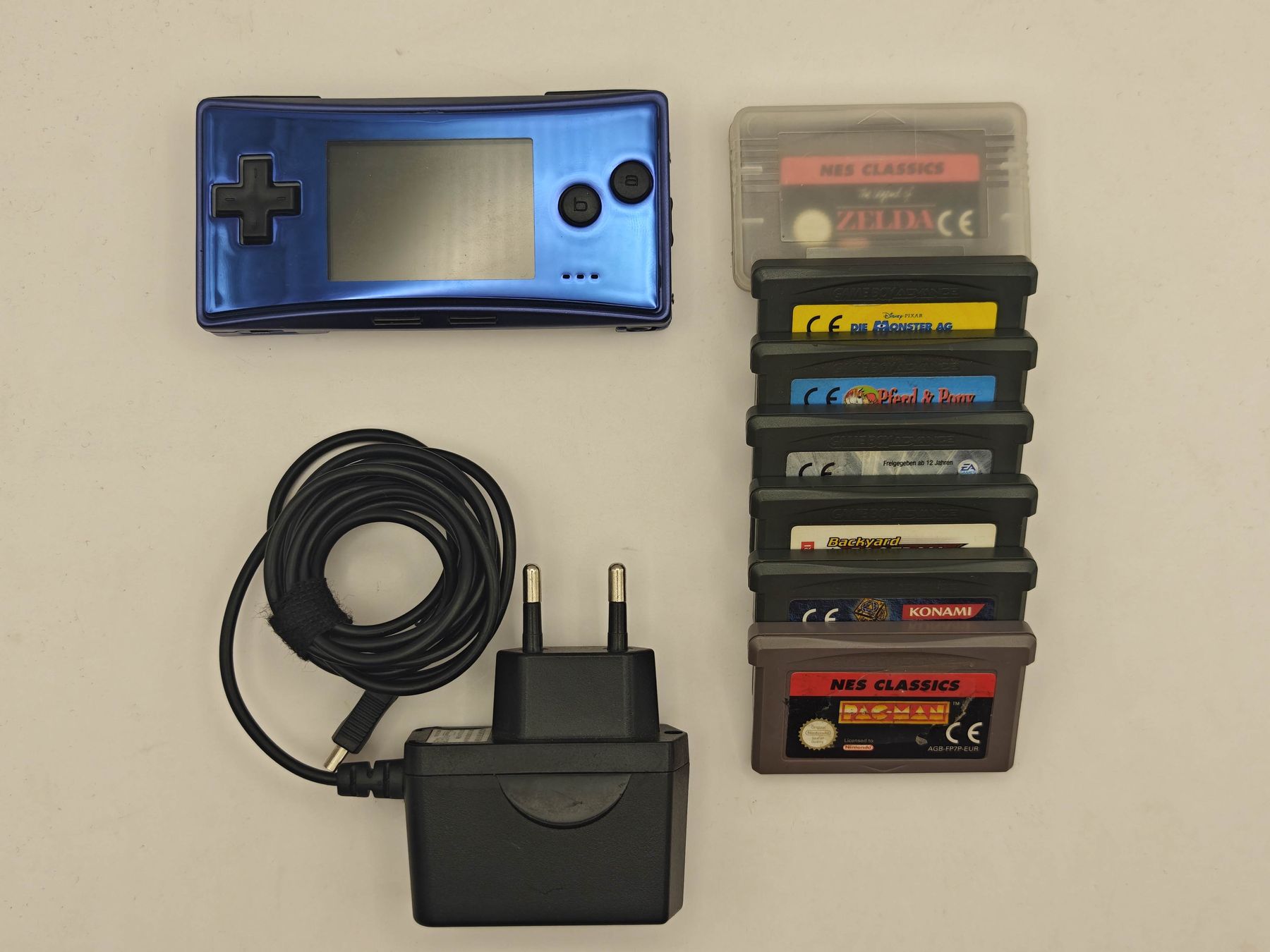 Nintendo Console: Game Boy micro, blau inkl. Adapter und 8 Spiele  – Usato da Ottikon venduto da Kolibri-81 1