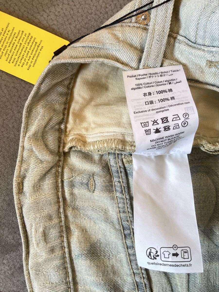 Marc Jacobs Gonne: NWT!! Marc Jacobs The Monogram Denim Skirt – Nuovo e nell'imballaggio originale da Spreitenbach venduto da Wa-C789 8