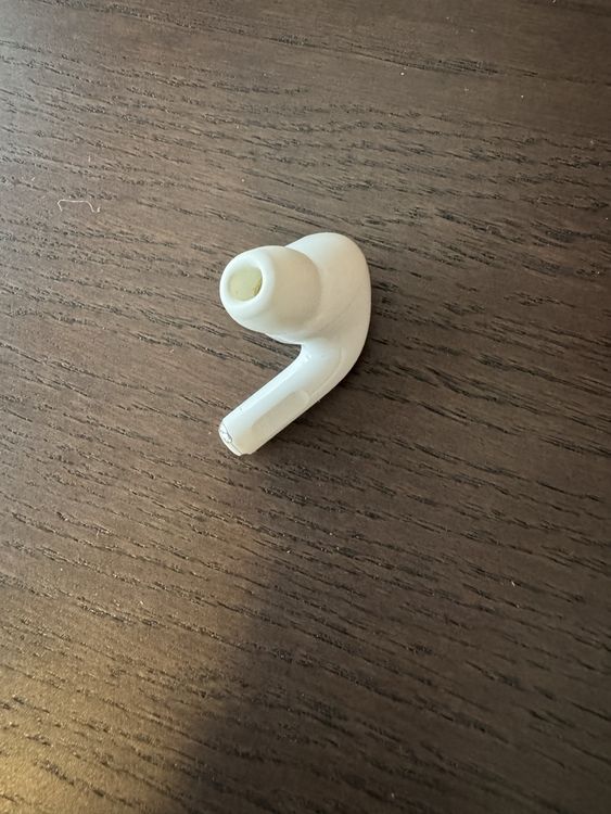 Apple Kopfhörer: Airpods Pro (Links) – Gebraucht aus Rheinfelden von rolfolo 1