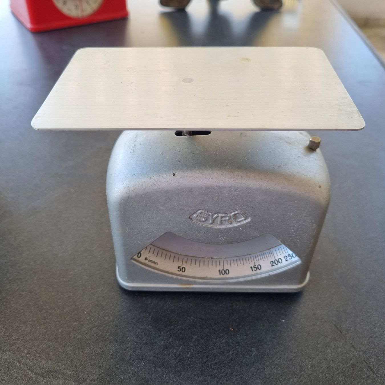 Balances et poids: Briefwaage bis 250 g – D'occasion à Lachen SZ par Broom0