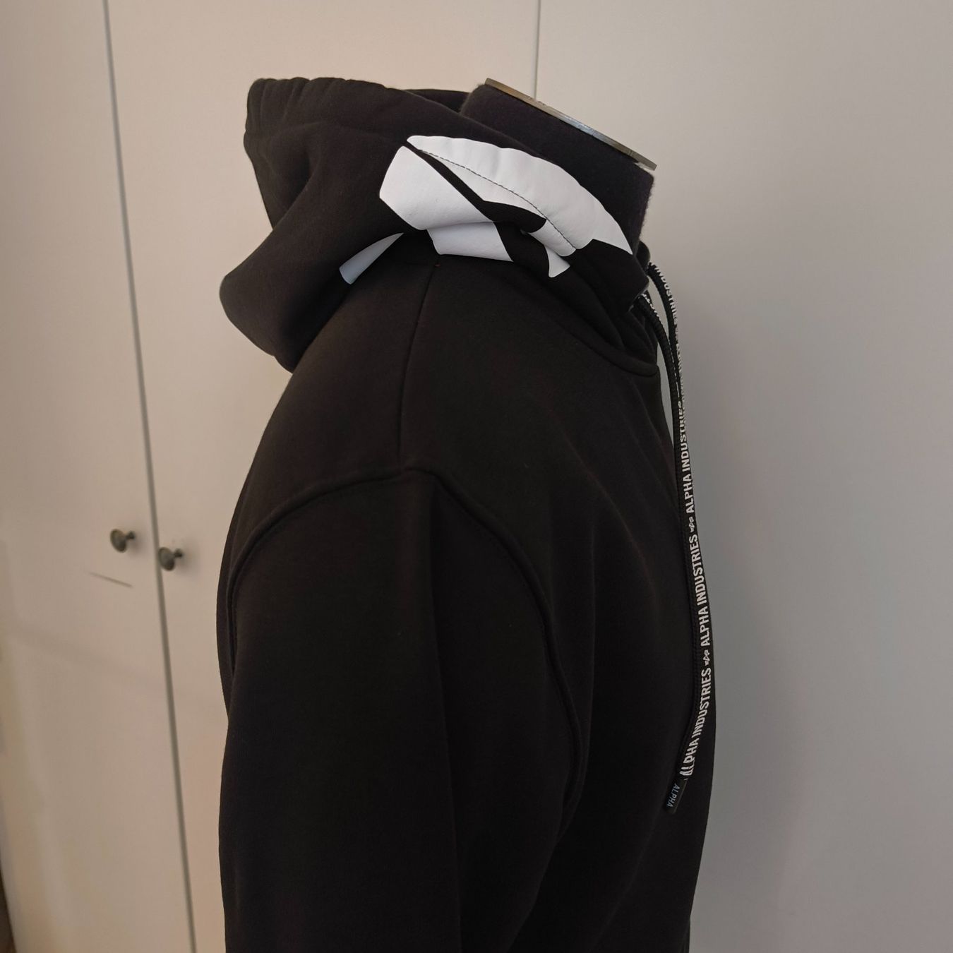 Alpha Industries Maglioni & Felpe: Alpha Industries Kapuzenpullover, Grösse XL – Nuovo e nell'imballaggio originale da Uitikon Waldegg venduto da PJLS1 2