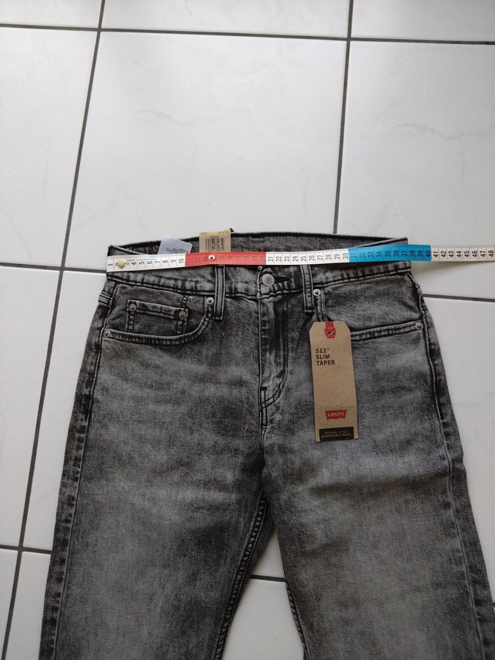 Levi's Jeans: Levis  512Jeans W 28 – Nuovo (secondo la descrizione) da Uitikon Waldegg venduto da PJLS1 2
