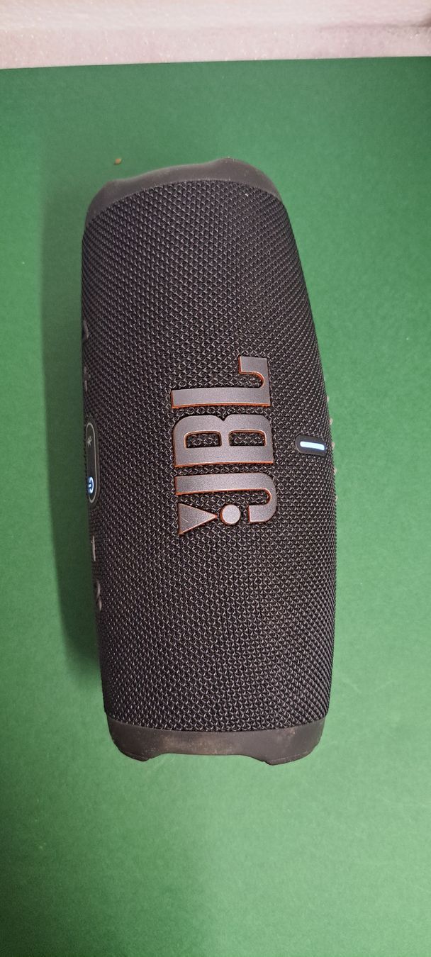 JBL Haut-parleurs: JBL ORIGINAL BLUETOOTH Boxe  – Défectueux à Biel/Bienne par Sasha4u