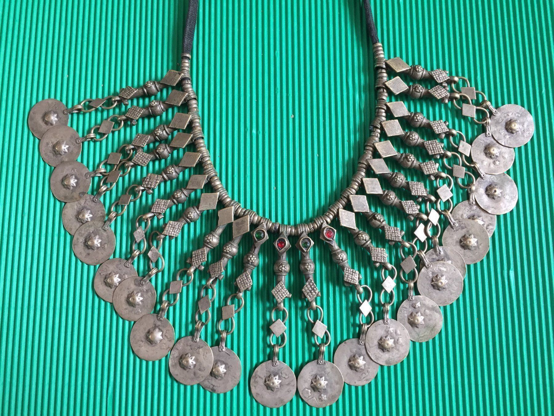 Catenine: Vintage Schöne Nomadenkette – Usato da Schaffhausen venduto da vintageville