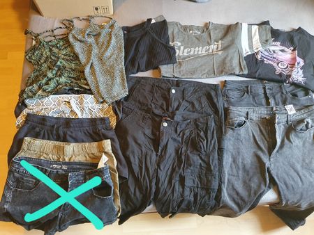 Grosses Kleiderpaket Grössen M, L, XL