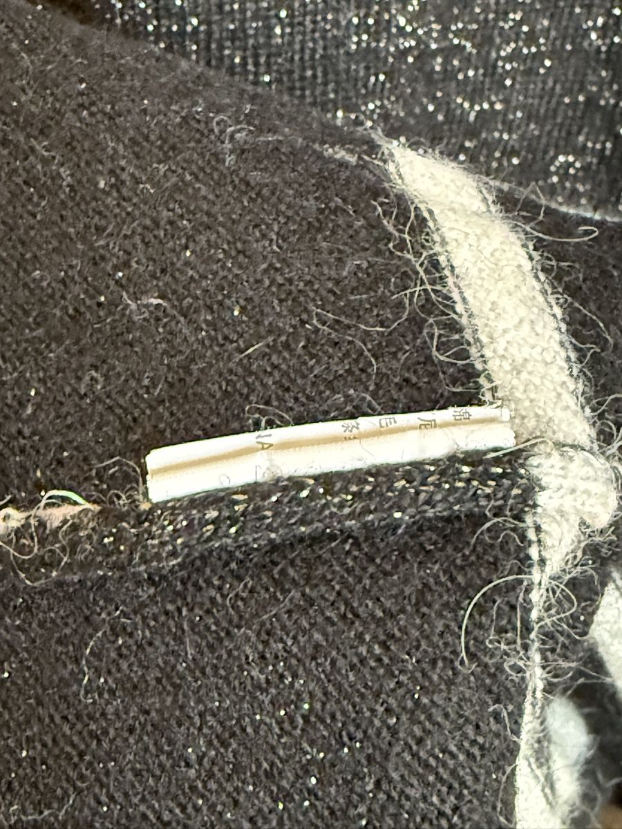 Pullover & Sweatshirts: Pull noir/blanc effet mohair brillant Sweewe Paris, t.S/M – Gebraucht aus Tavannes von Thriftshop 7
