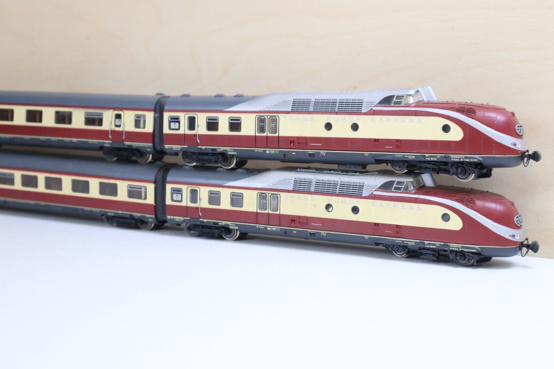Roco Modellini di ferrovie: ROCO TEE Triebwagenzug H0 DC - 4 -Teilig – Usato da Winterthur venduto da Monstera 5