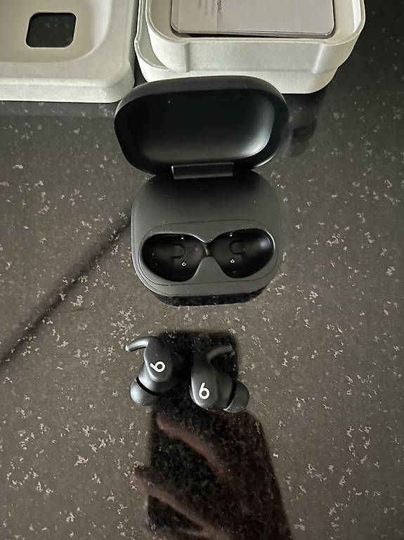 Beats Cuffie: Powerbeats fit - in ear Kopfhörer – Nuovo e nell'imballaggio originale da Chur venduto da tiz- 3