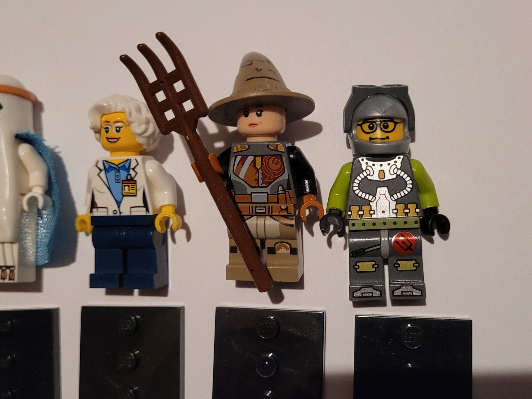 Lego Kit di costruzioni: 5 Lego minifiguren series – Usato da La Tour-de-Peilz venduto da estelle69 2
