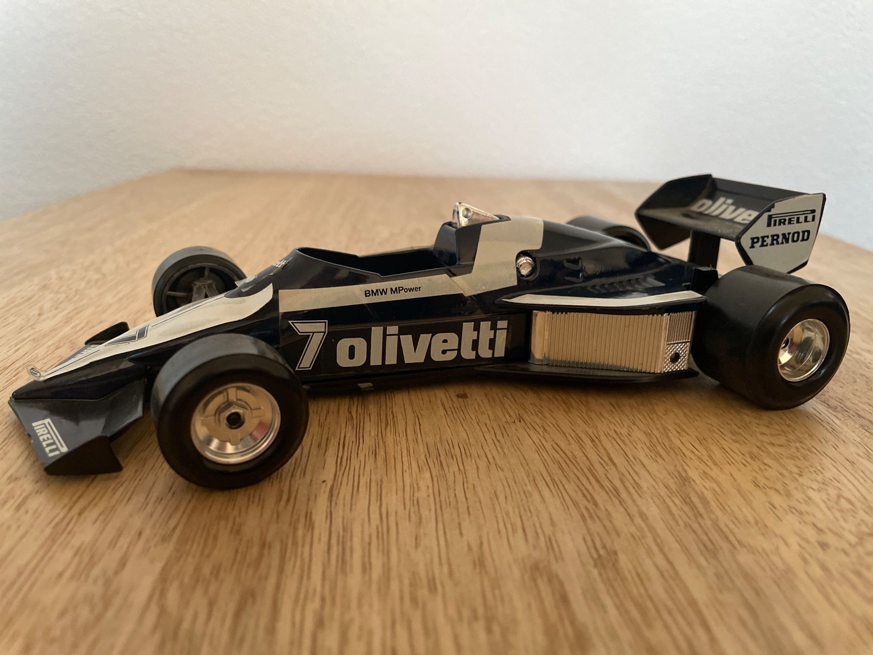 Bburago Modellini d'auto: Spielzeugauto Formel 1 Olivetti BMW Mpower gebraucht – Usato da Dottikon venduto da Wolf83