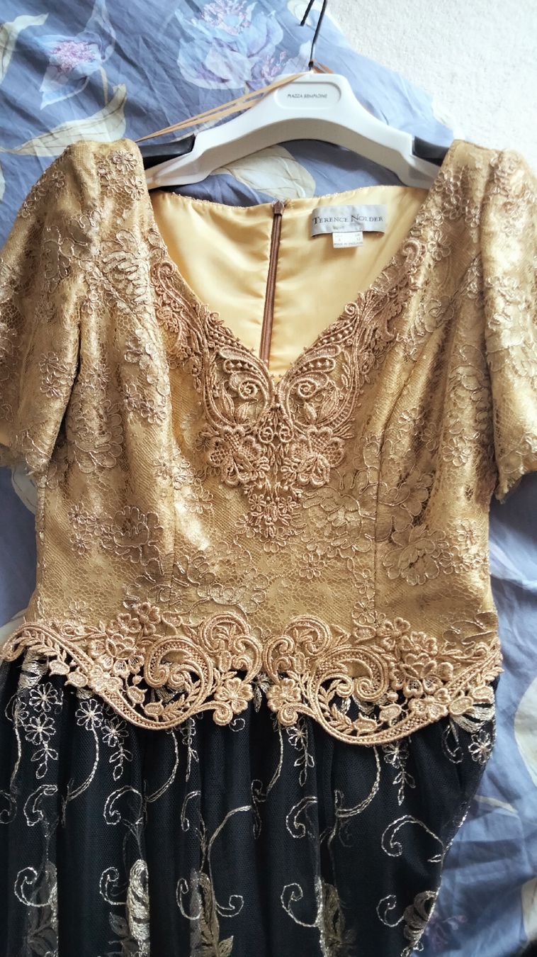 Kleider: Gold / schwarzes Abendkleid – Gebraucht aus Küsnacht ZH von turtlehouse 7