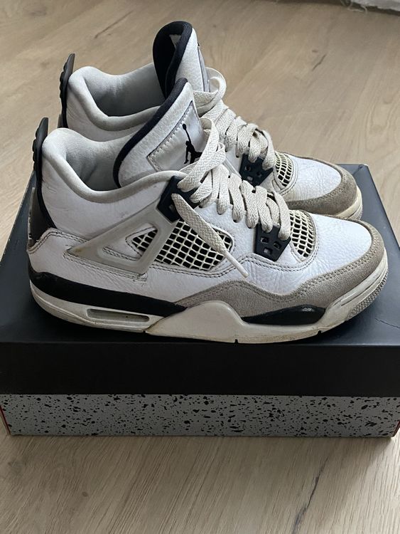 Air Jordan Retro (GS) 36 weiss/grau (Gebraucht) in Koppigen