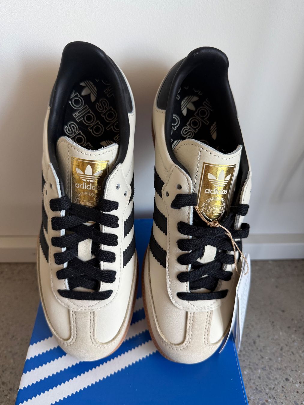 Adidas Scarpe da donna: Adidas Samba 38 Neu – Usato da Dübendorf venduto da AlexF_8nhl