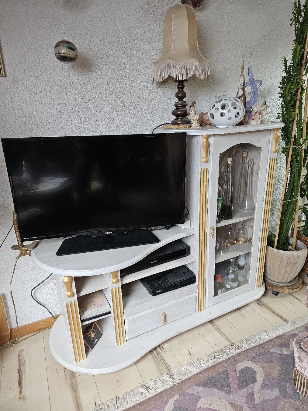 Mobili TV: TV Möbel130×41 H 1m 07 cm – Usato da Tägerwilen venduto da rmaerk
