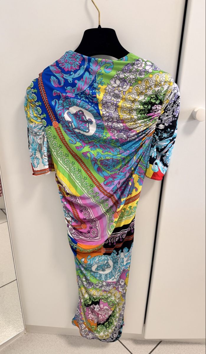 Versace Vestiti: Robe Versace parfaite pour soirée, vacances, été – Usato da Territet venduto da Mon_vide_dressing 3