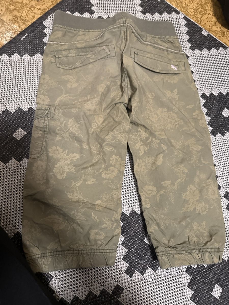 H&M Pantaloni: Kinder Hosen von L.O.G.G. H&M, Gr. 128 – Usato da Zürich venduto da Krikri21 3