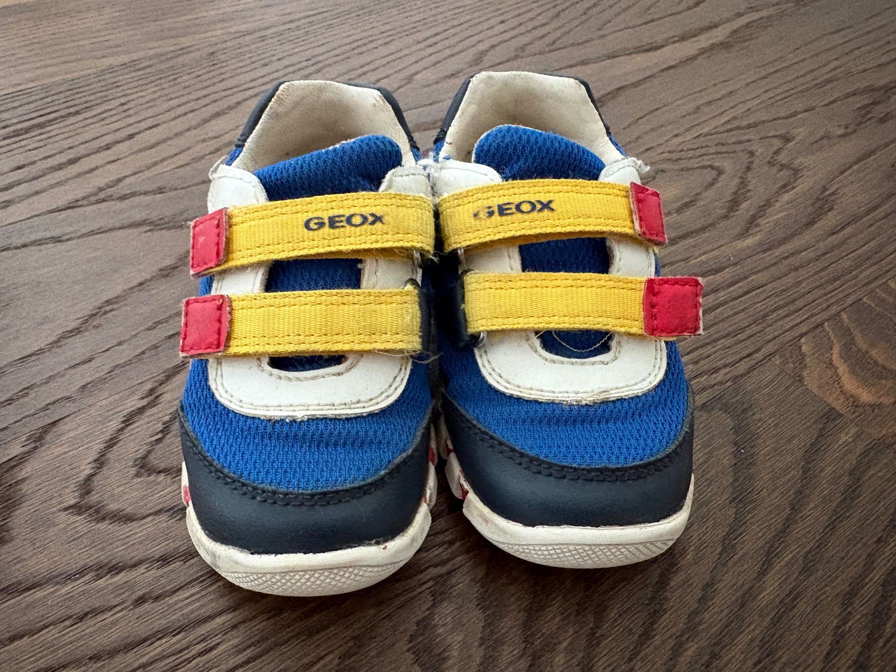 Geox Scarpe per ragazzi: Geox Kinder Halbschuhe Grösse 21 – Usato da Wohlen AG venduto da kissne4