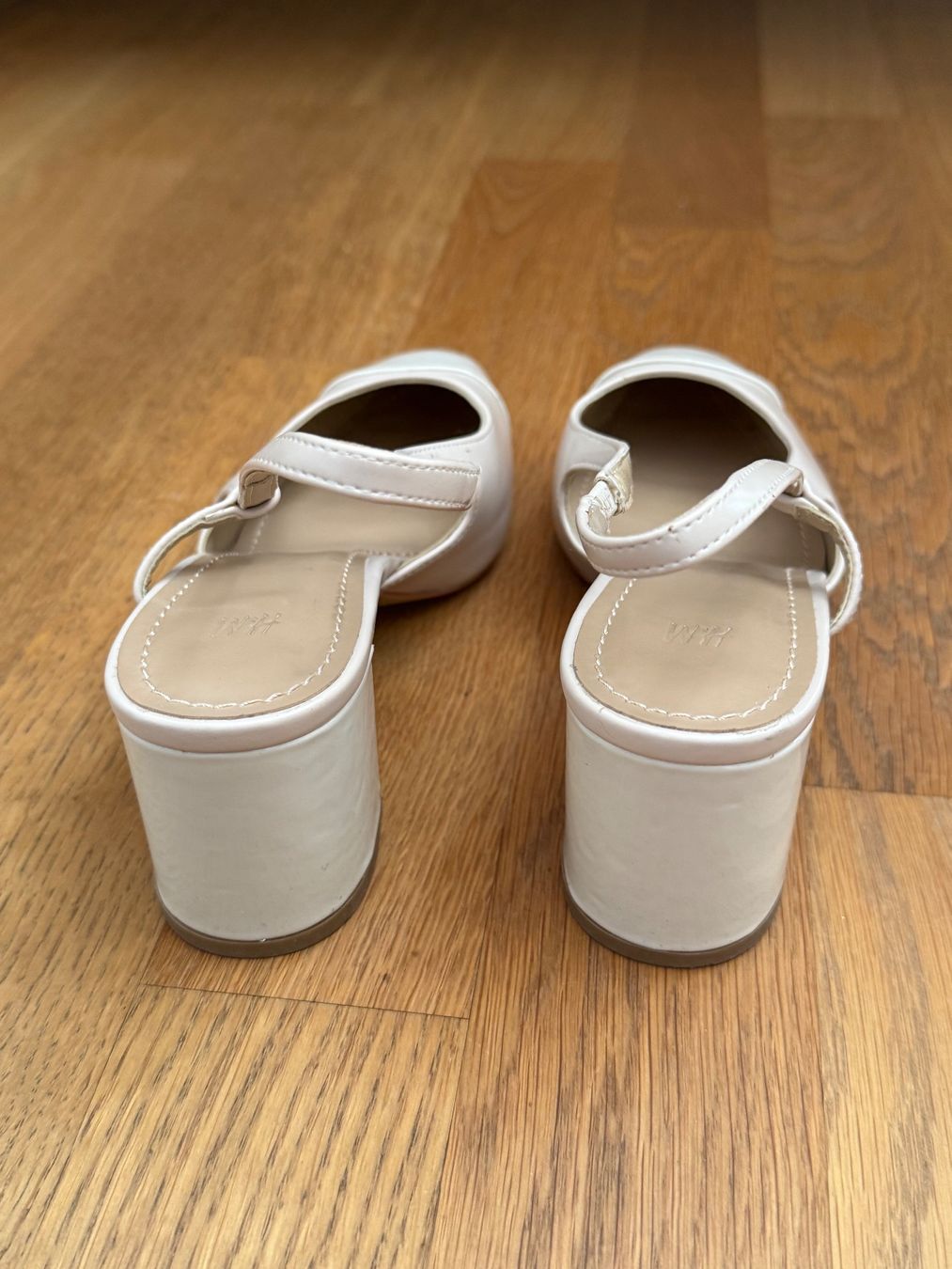H&M Damenschuhe: Slingback Pumps H&M beige – Gebraucht aus Zürich von Jessica_6666 1