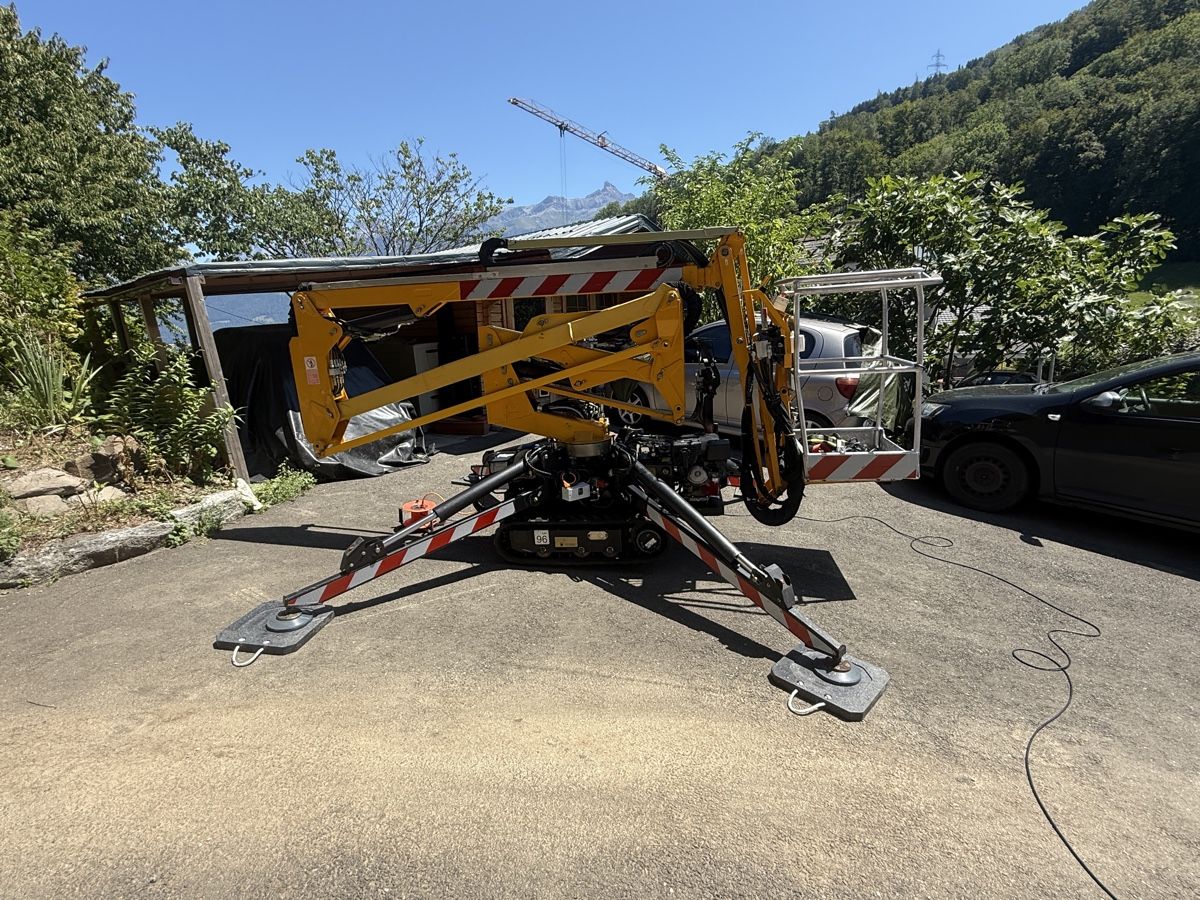 Toutes les machines: Nacelle élévatrice type araignée  – D'occasion à Choex par Adri27000 2