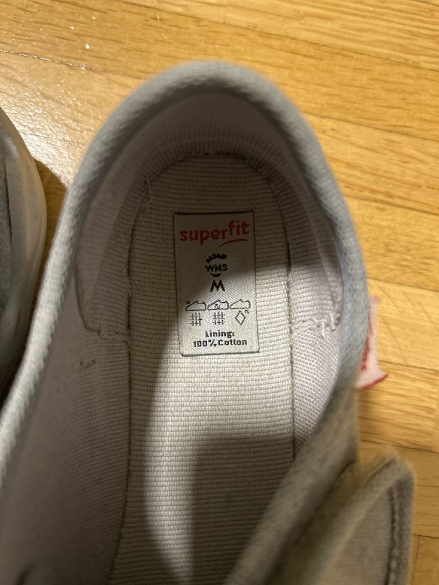 Superfit Schuhe für Jungen: Hausschuhe grösse 32 – Gebraucht aus Bettingen von Manu.BS 2