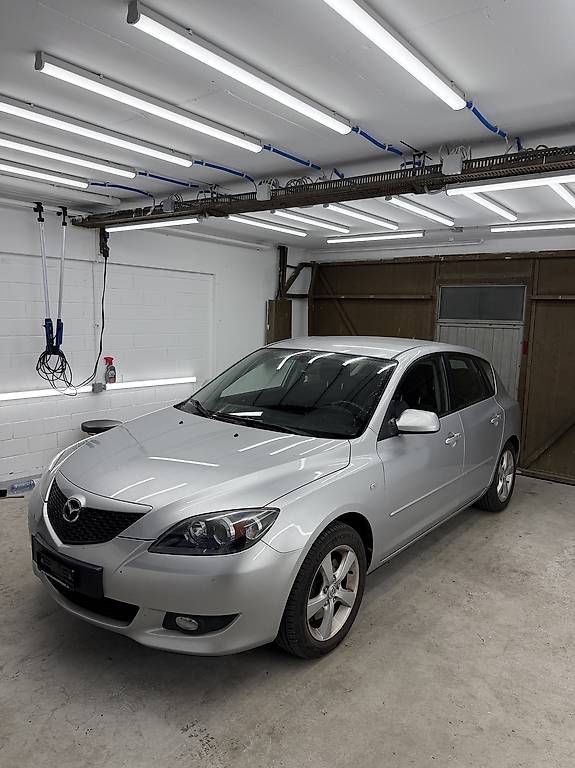 Automobili: Mazda 3 2.0 Benzin – Usato da Koblenz venduto da adoo123
