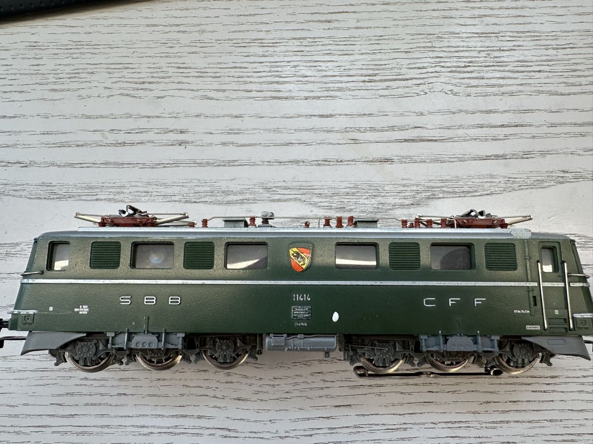 Märklin Modellini di ferrovie: Märklin 3050 SBB Ae 6/6 Bern – Usato da Lupsingen venduto da New-Haven 2
