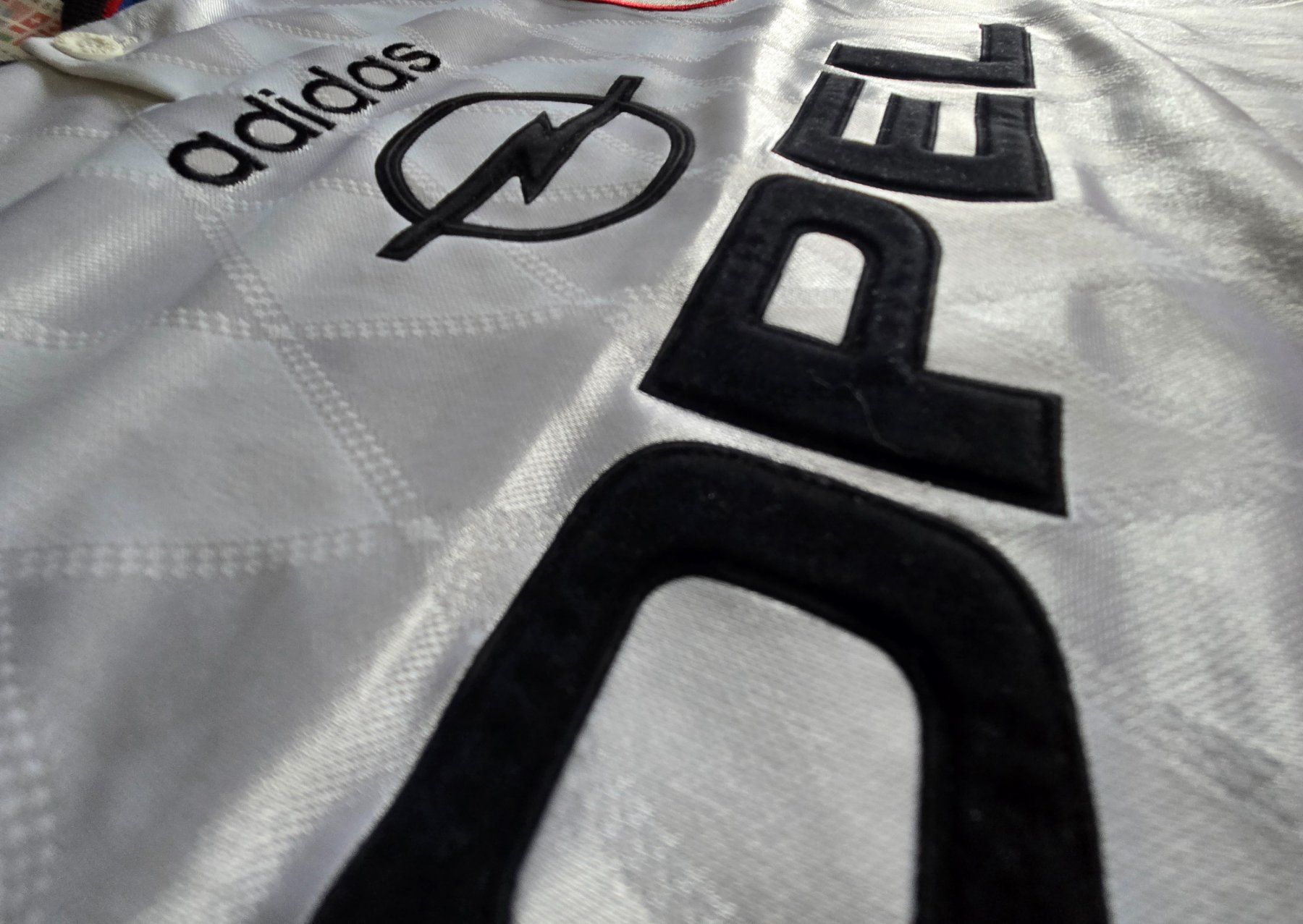 Adidas Canottiere & Pantaloni: Bayern München | Helmer | 1996/98 | mit Patch | Vintage – Usato da Zollbrück venduto da MiKron 4