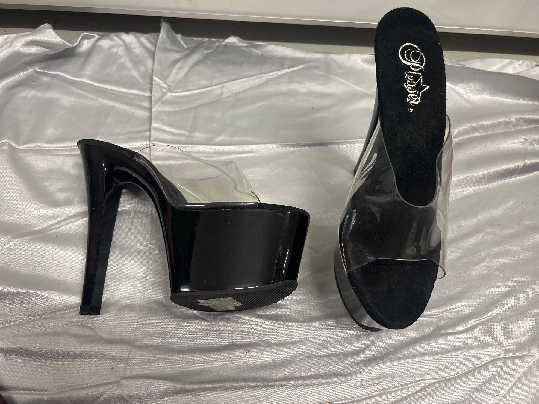 Chaussures femmes: Pleaser Sky Heels Platform  Gr 40 Neu – Neuf avec emballage d'origine à Regensdorf par Spyke55 1