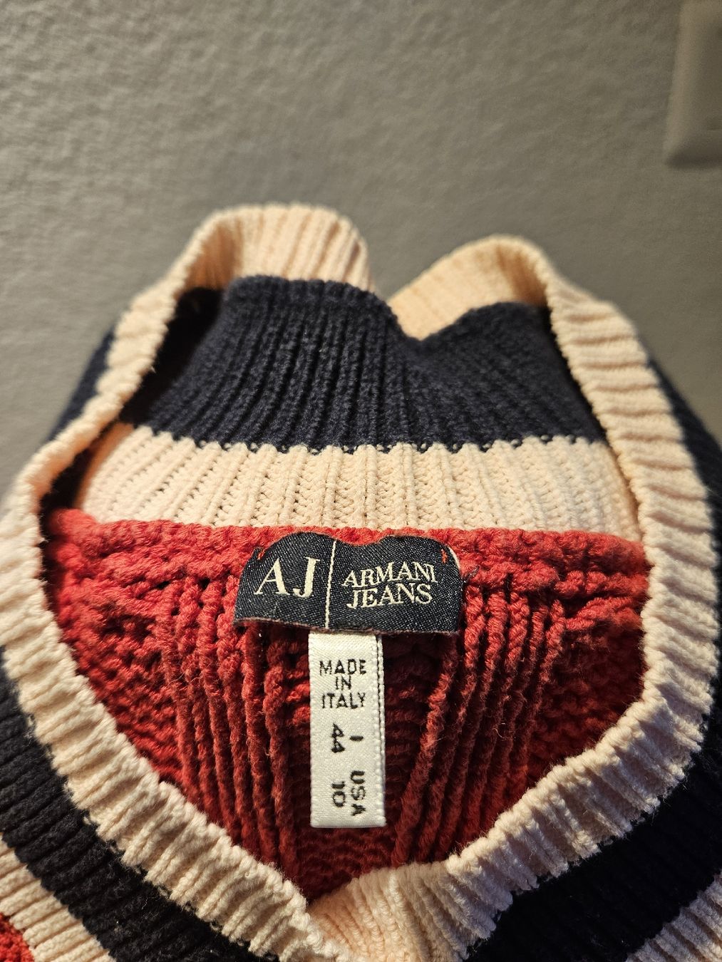 Armani Maglioni & Felpe: Pullover von Armani, grösse S – Usato da Plasselb venduto da Mabischer 2