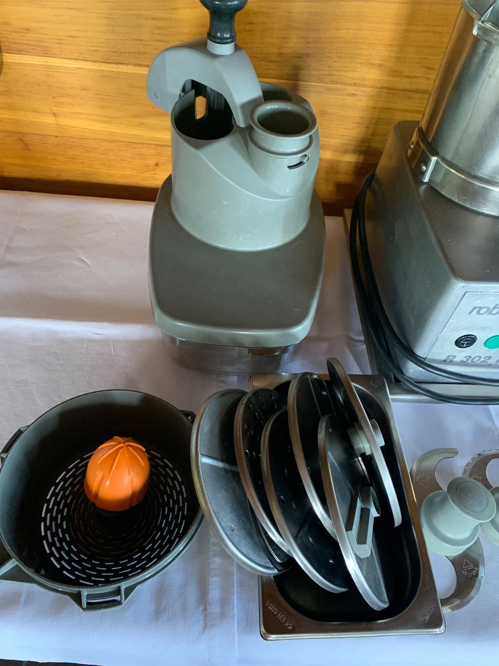 Cucine complete: Robot coupe professionnel R 302 Plus – Usato da choex venduto da con_h7vh 2