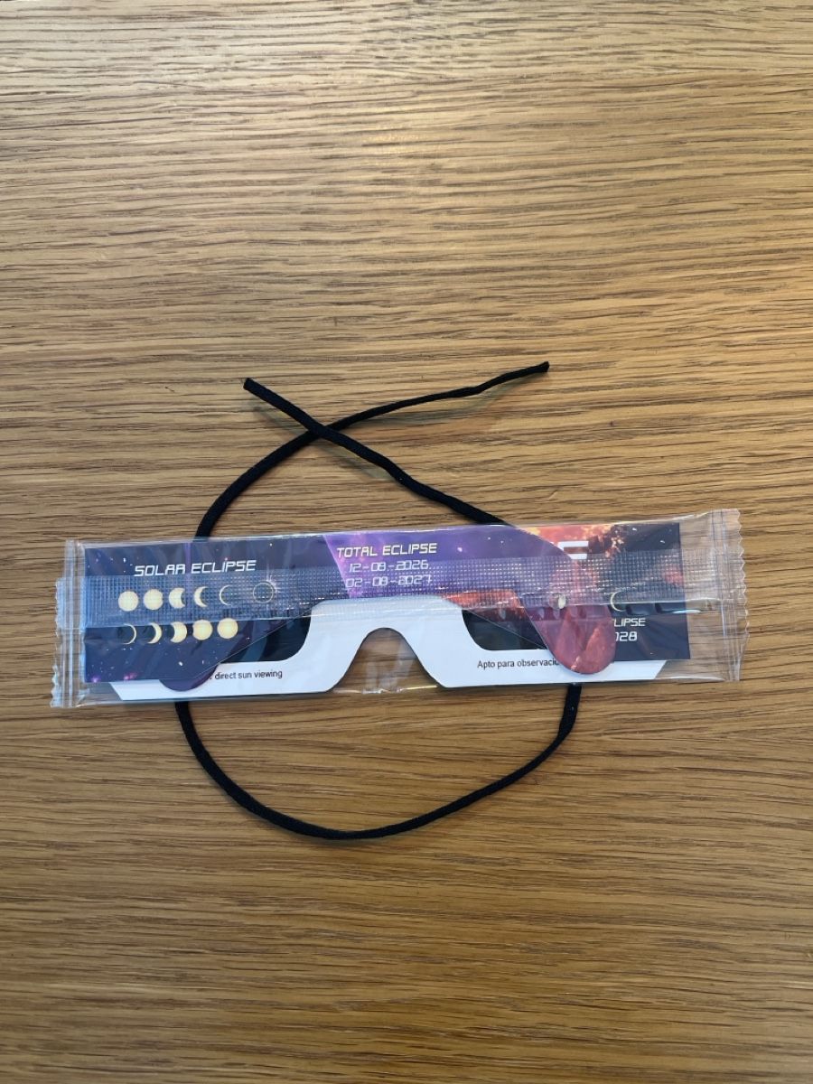 Lunettes & Verres: Lunette éclipse solaire – Neuf avec emballage d'origine à Lausanne par bla_7z2z