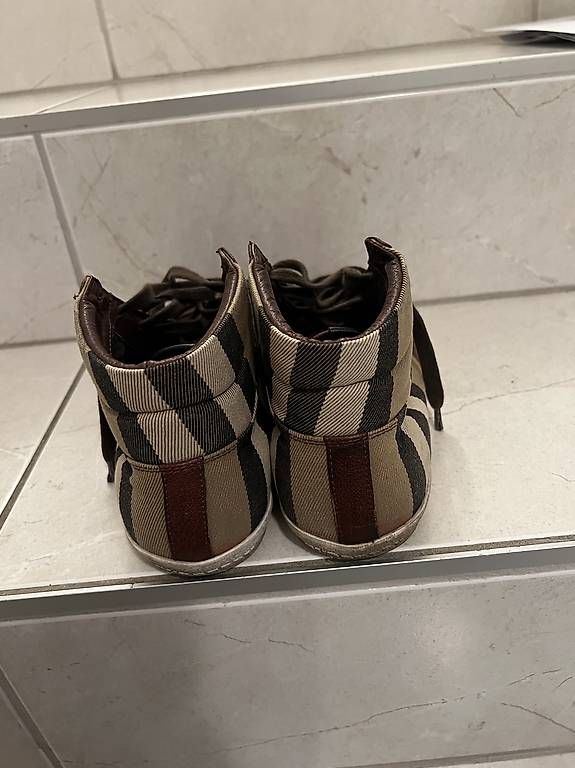 Scarpe da uomo: Burberry Lederschuhe – Usato da Bretzwil venduto da .Schoggi. 2