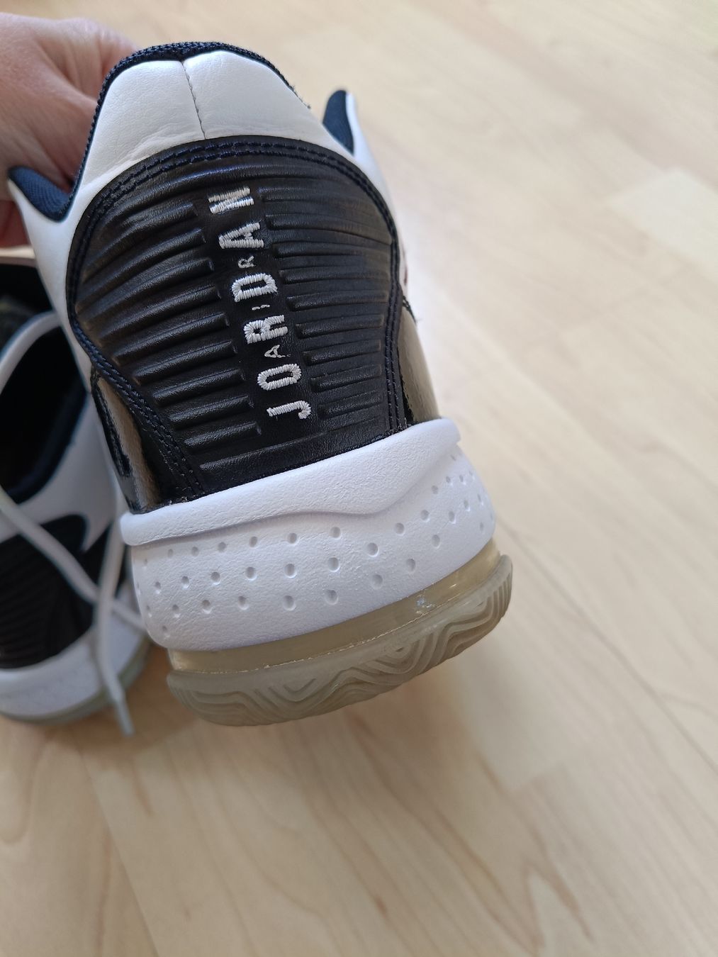 Jordan Scarpe da uomo: Sneakers Jordan Air, Gr. 37.5 – Usato da Adliswil venduto da Vimovi 3